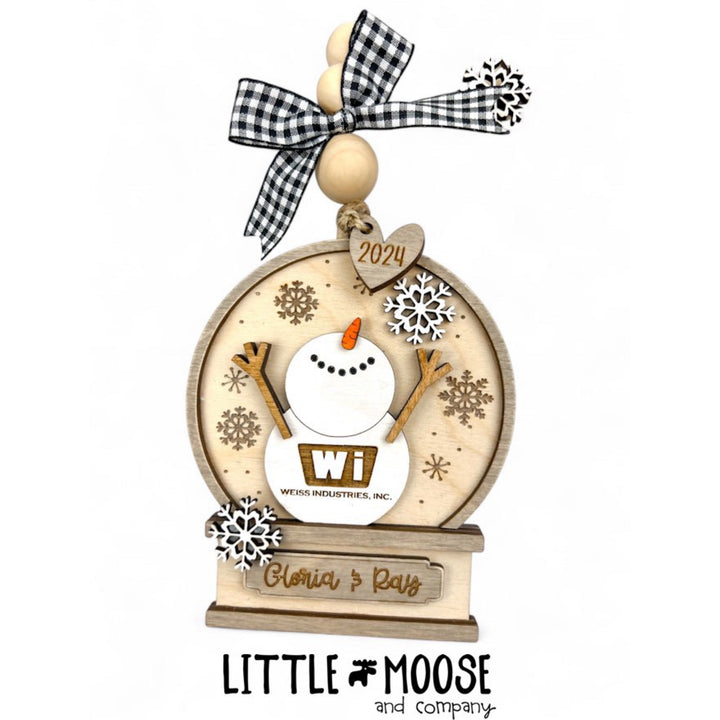 Ornament - Personalized snow globe snowman