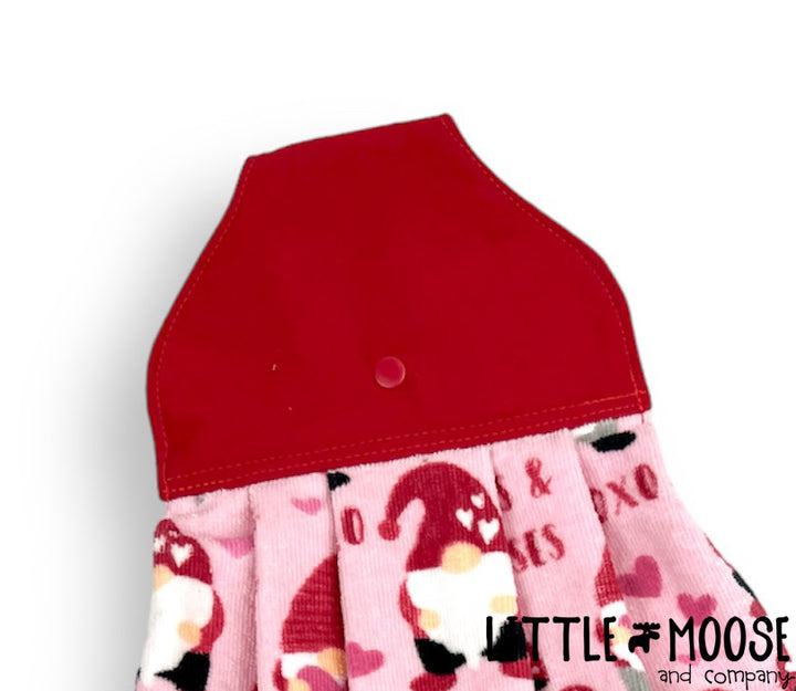 RTS - Hanging Towel - red top with gnome towel